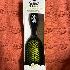 Wet Brush Shine Enhancer